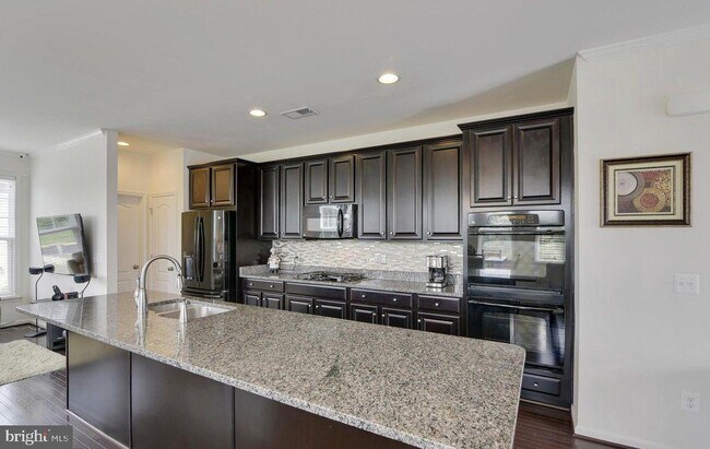 Building Photo - 21782 Mears Terrace