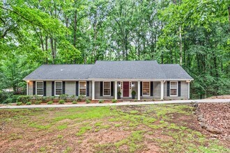 Building Photo - 161 Pinecrest Terrace