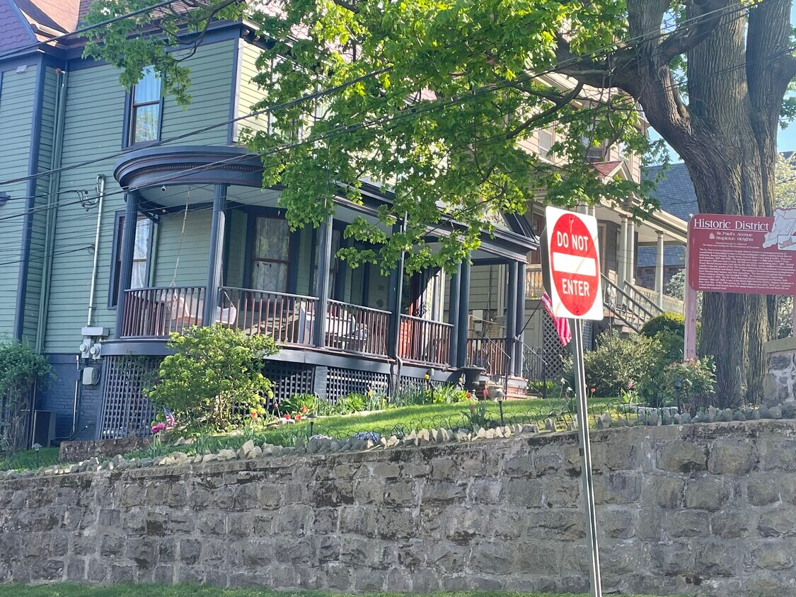 Main entrance to the house - 203 St Pauls Ave
