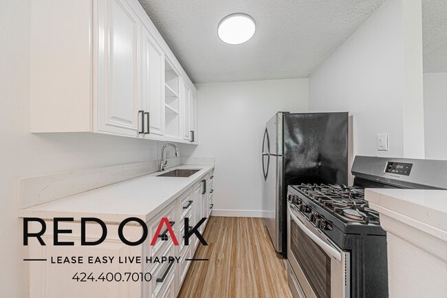 Building Photo - 12601 Kensington Ln