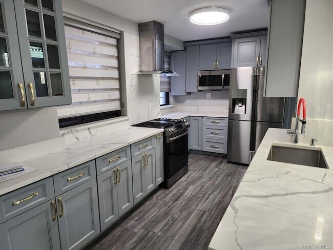 Foto del edificio - 61-55 98th St