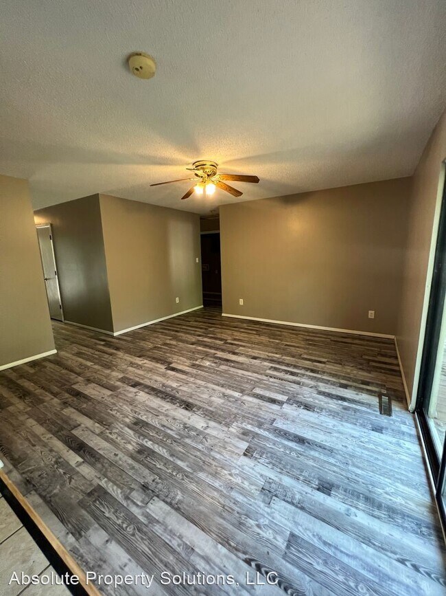 Foto del edificio - 3 br, 1.5 bath House - 1722 N Drury Ave