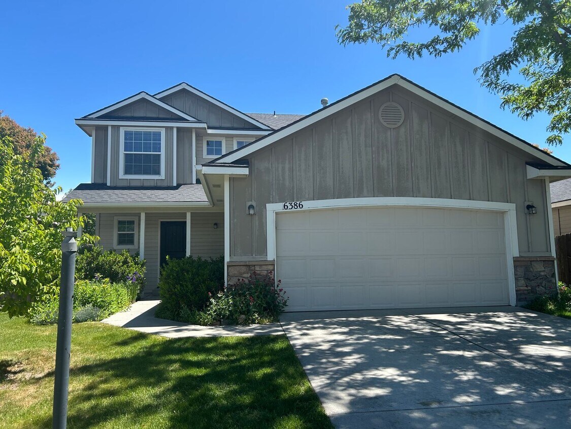 Foto principal - 6386 Mistyglen~Beautiful home in Devonshir...