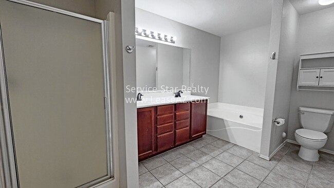 Building Photo - 2644 S Sailors Way