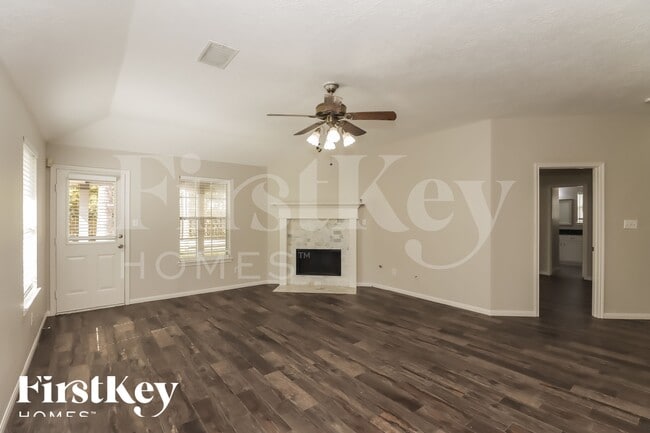 Foto del edificio - 16114 Speyburn Ct