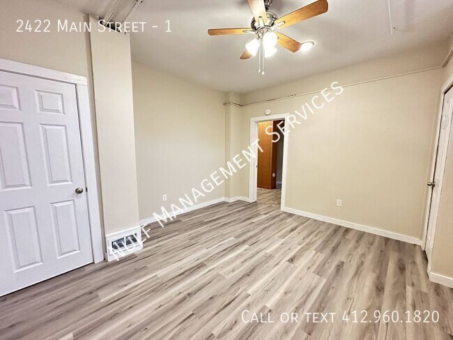 Foto del edificio - 2422 Main St