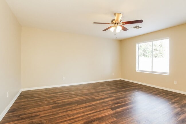 Building Photo - 12916 W Lawrence Ct