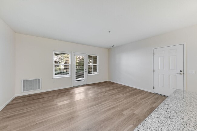 Building Photo - Luxe Ripon Apartments