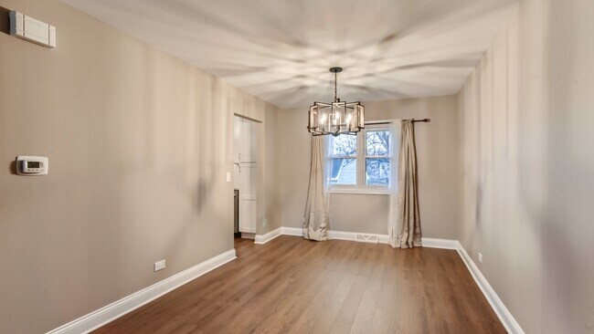 Foto del edificio - 1544 Oregon Trail