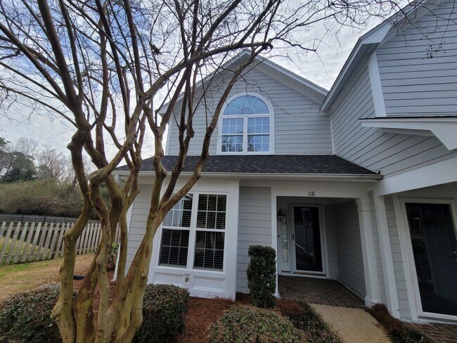 Foto del edificio - 6211 Wrightsville Ave