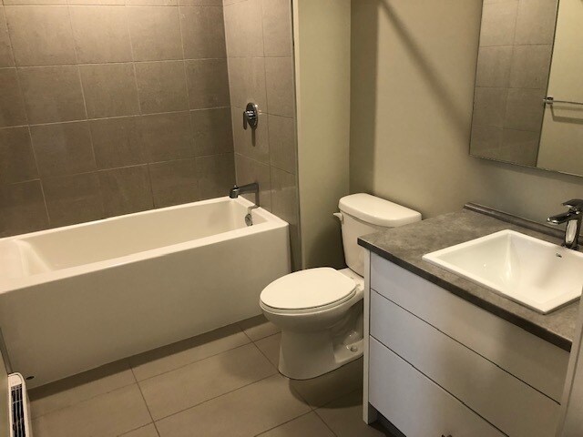 Building Photo - 45513-45513 Market Way