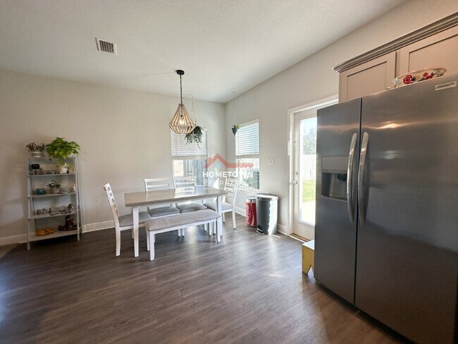 Foto del edificio - 3613 Conley Dr