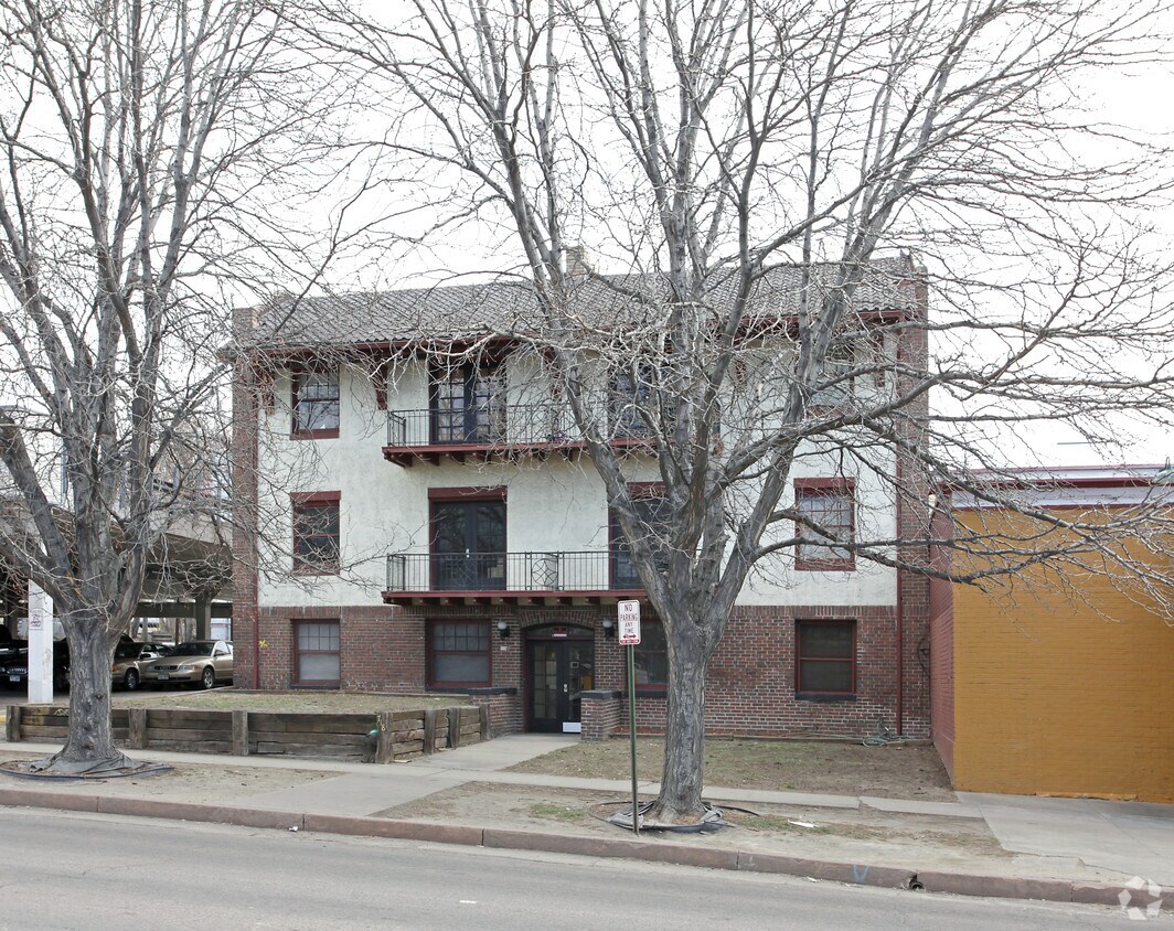 Foto del edificio - 718 Grant St