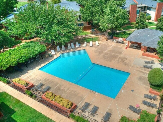 Foto del edificio - Modern 2 Bedroom Condo