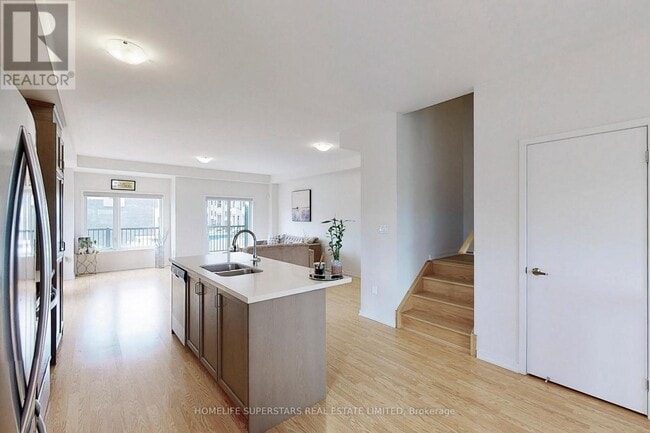 Building Photo - 154 Landsbridge St