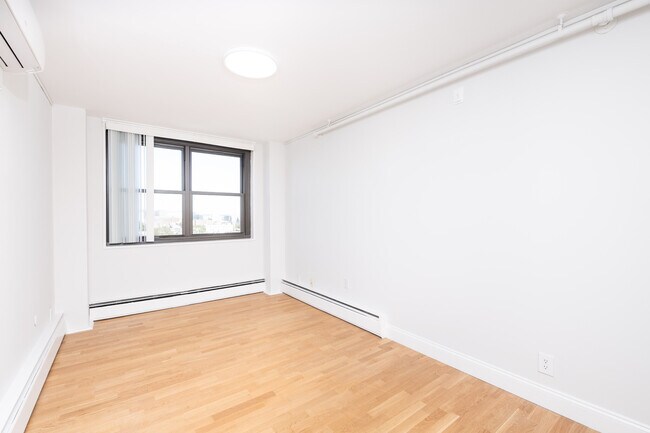 Foto del edificio - 1410 Columbia Rd