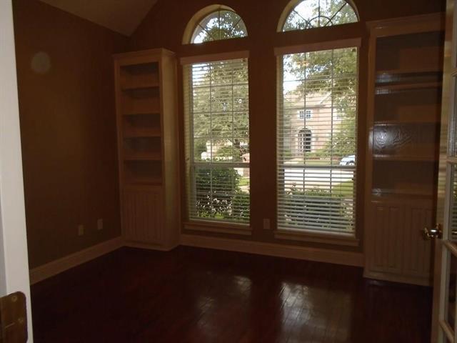 Foto del edificio - 6905 Vista Ridge Ct