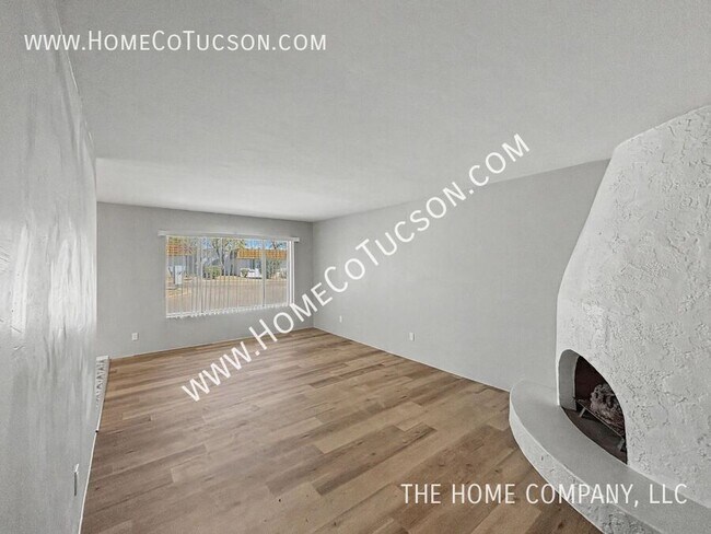 Foto del edificio - 660 E River Rd