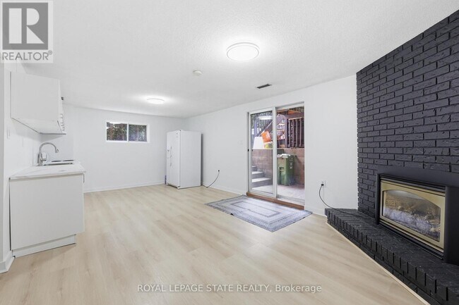 Building Photo - 79 Adis Ave