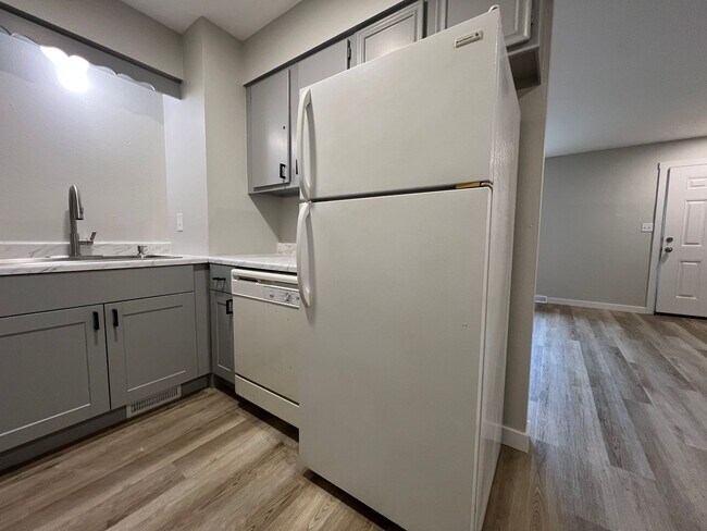 Foto del interior - Larch1642 (KC-AM)