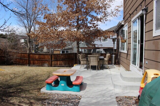 Patio trasero y terraza - 2526 WOODROSE PL