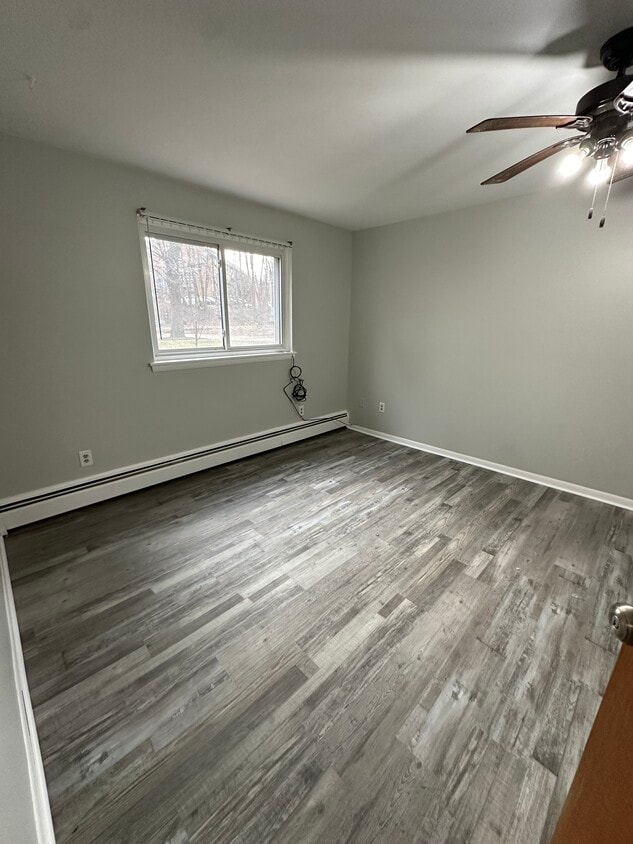 Foto principal - 807 Carrier Creek Blvd NE