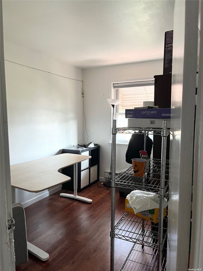 Building Photo - 92-16 43rd Ave