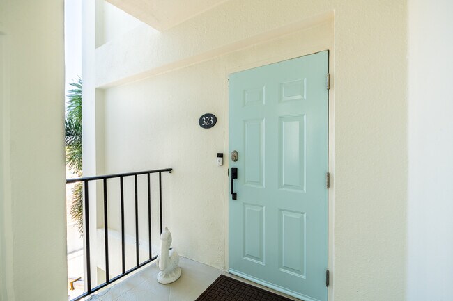 Building Photo - 5000 Florida A1A