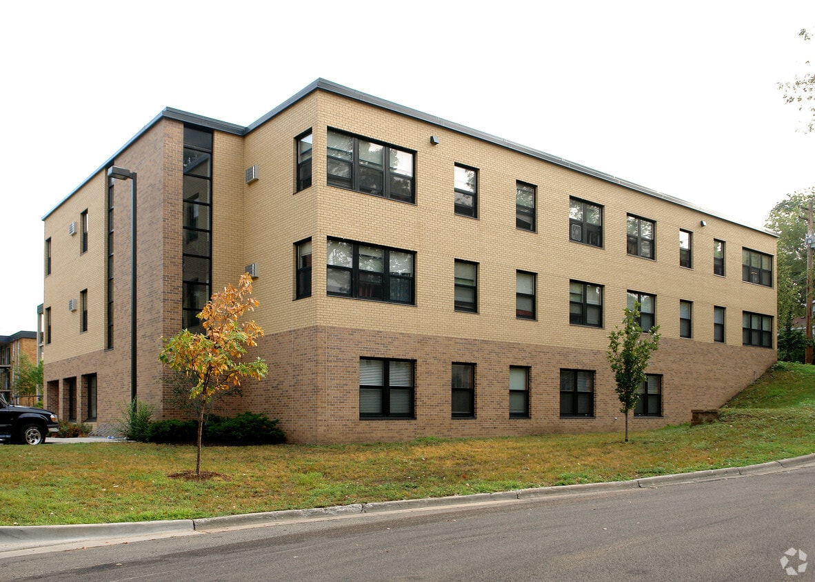 Crestview Apartments Saint Paul Mn Apartments Com Crestview Apartments Saint Paul Mn Apartments Com