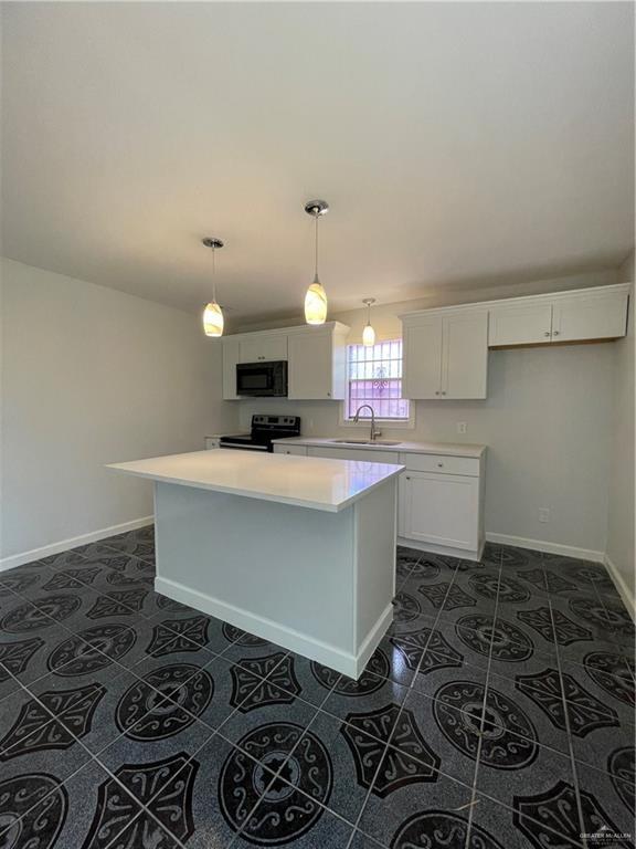 Foto del edificio - 13210 Cedar Ave