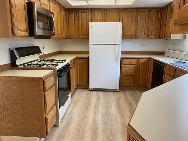 Foto del edificio - 4695 NE Windward Pl