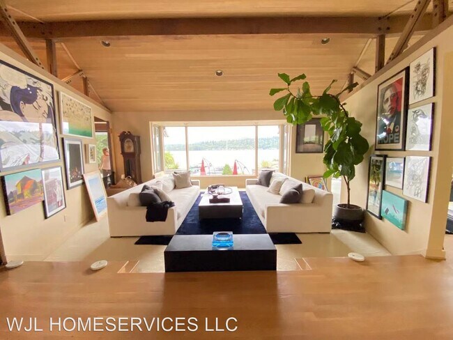 Foto del edificio - 4 br, 4.5 bath House - 4802 E Mercer Way