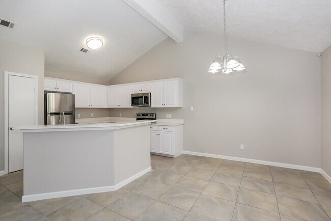 Foto del edificio - 16096 Sun View Ln