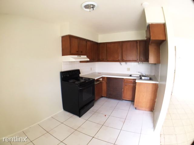 Primary Photo - 1026 S 10th Ave