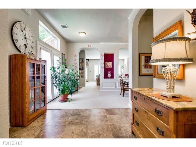 Building Photo - 4 br, 2 bath House - 10528 Melrose Ln