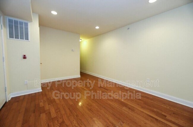 Foto del edificio - 1708 W Diamond St