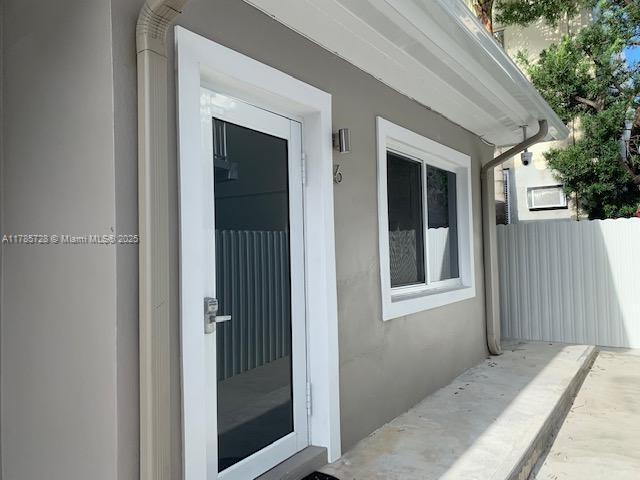 Foto del edificio - 7921 Abbott Ave