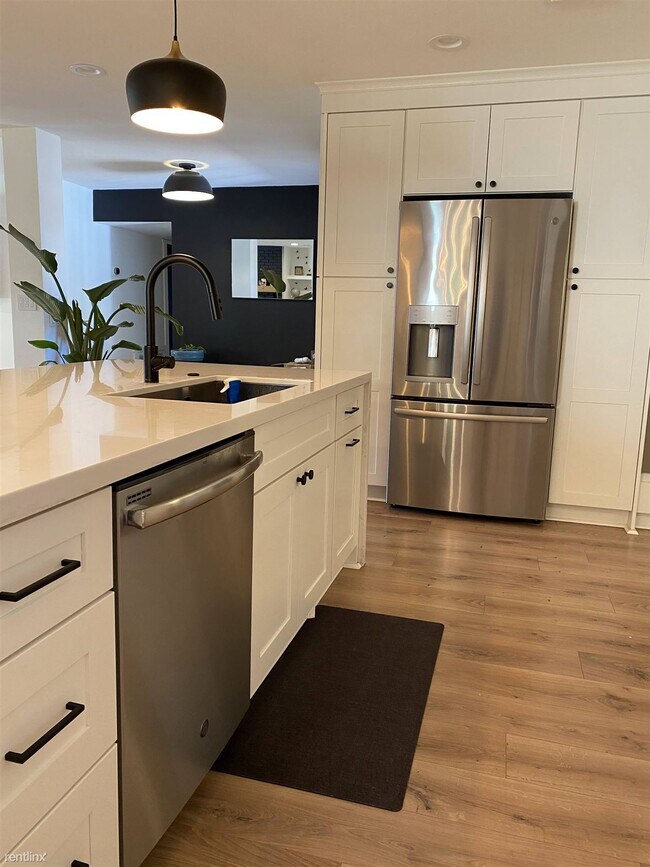 Building Photo - 3 br, 2 bath House - 4525 North 82nd Street