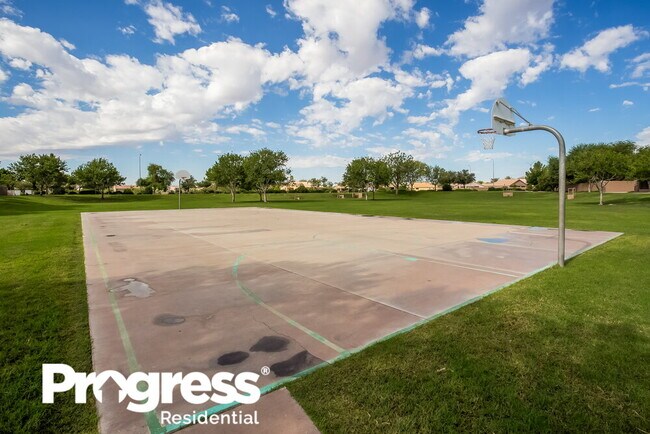 Building Photo - 9409 E Kiva Ave