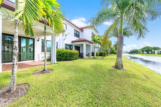 Building Photo - 11670 SW 13th Ln