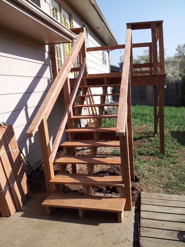 Foto del edificio - 825 Gallup Rd