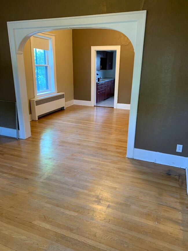 Sala y comedor - 816 5th Ave