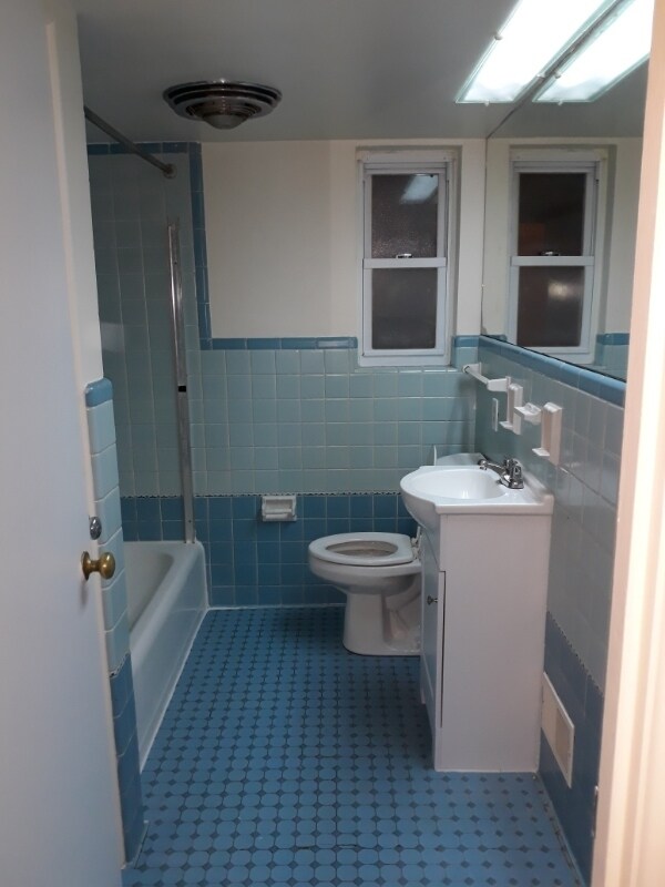 Foto del edificio - 1574 Oak Knoll Dr