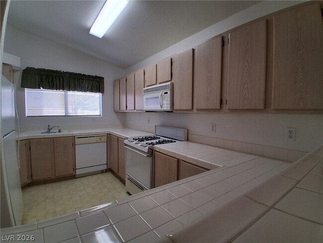 Foto del edificio - 7802 Kings Cove Ct