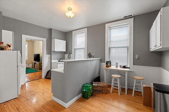 Foto del edificio - 1421 W Fletcher St
