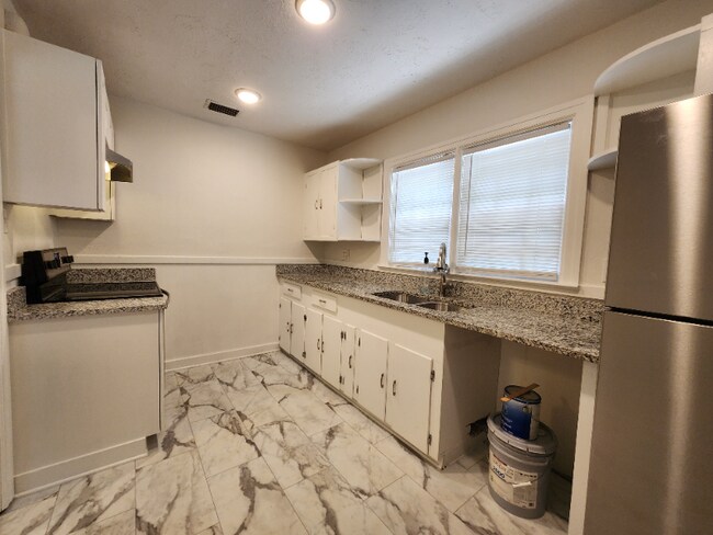 Building Photo - 1214 Palmetto St