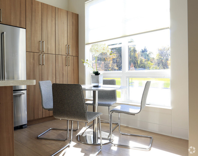 breakfast nook - The Lofts on Saw Mill River