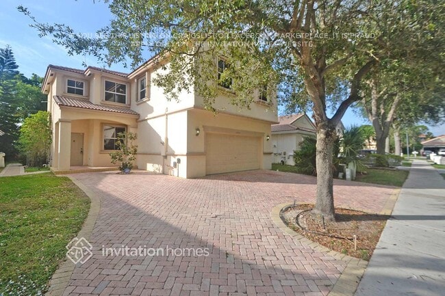 Building Photo - 4937 NW 55th Blvd