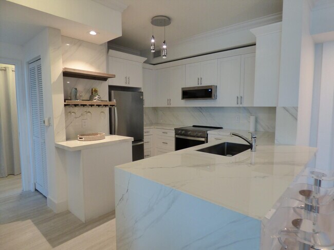 Foto del edificio - 802 W Windward Way