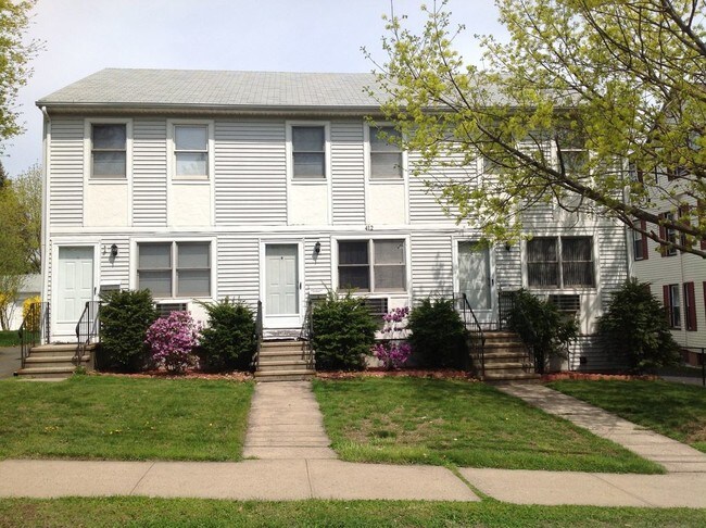 Building Photo - 412 Chestnut St